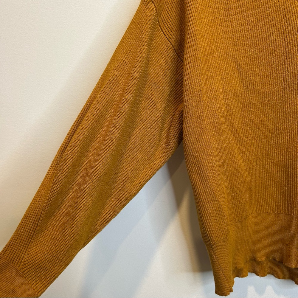 Zara Ribbed Cardigan Sweater - Picture 5 of 9